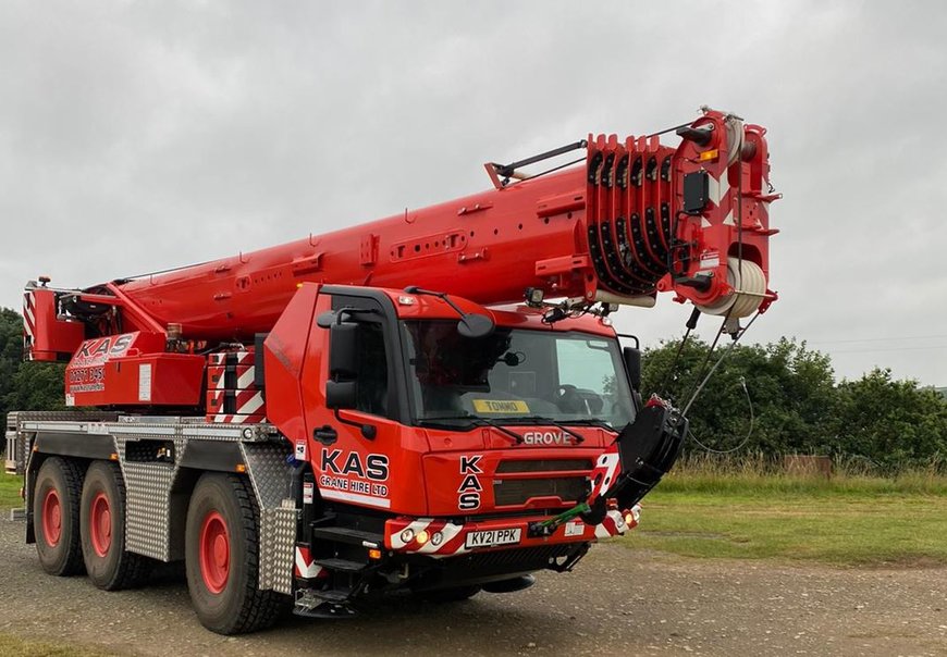 KAS Crane Hire renews fleet with UK’s first Grove GMK3060L-1 from Manitowoc